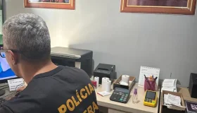 Polícia Federal deflagra operação de combate à organização criminosa...