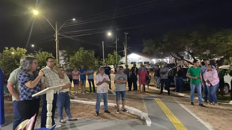 Foto 2 da matéria: Prefeito Aldo Júlio inaugura Ilha Digital em Nova Estrela e reforça compromisso com a inclusão tecnológica