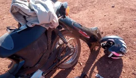 Rolim de Moura – Mulher é socorrida após ser atingida por carro no bairro...