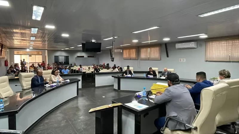 Foto 2 da matéria: Vereadores aprovam projeto que firma convênio municipal com o Programa Educacional Bombeiro Mirim