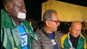 Após ordem de Alexandre de Moraes, Coronel Chrisóstomo desocupa praça e...