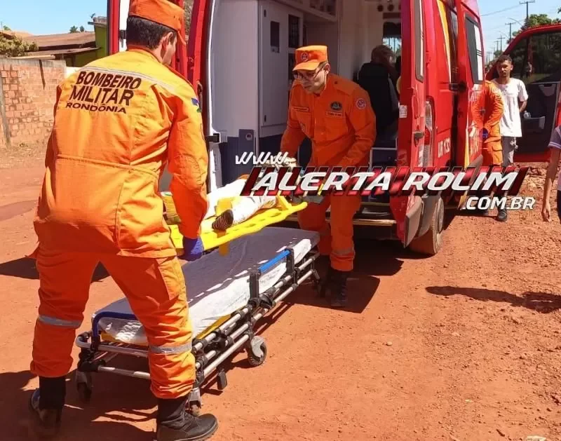 Criança fratura perna em acidente envolvendo duas motos em Rolim de Moura