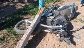 Jovem de 17 anos morre em grave e outro fica gravemente ferido em acidente na...