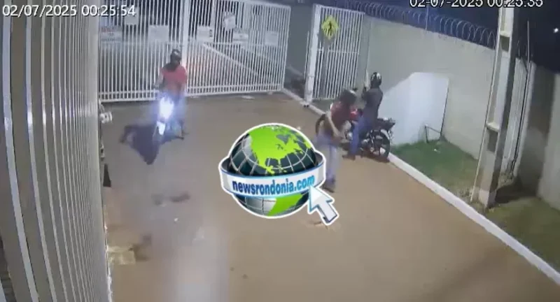 Motoboys quebram portão de condomínio em protesto na zona leste de Porto Velho