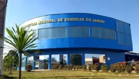 Polícia Civil cumpre mandados e afasta servidores em nova fase da Operação...
