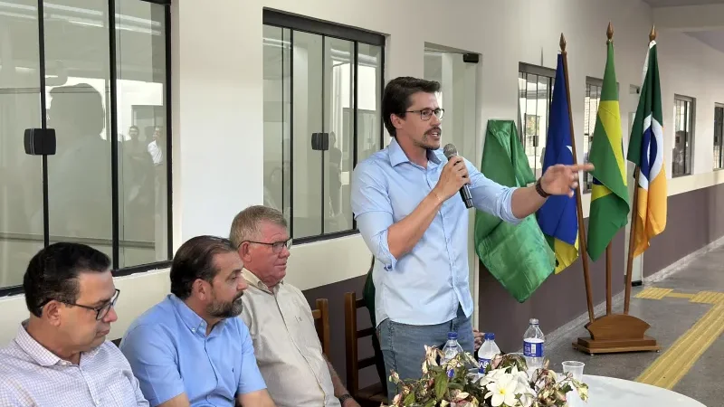 Foto 12 da matéria: Prefeitura de Rolim de Moura entrega reforma e ampliação da Escola Pequeno Príncipe no distrito Nova Estrela