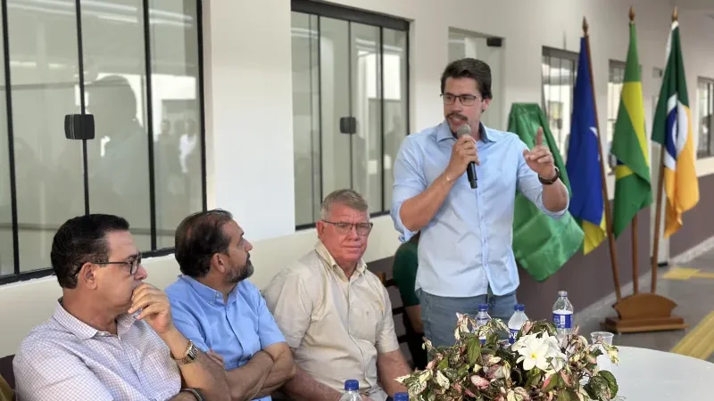 Foto 10 da matéria: Prefeitura de Rolim de Moura entrega reforma e ampliação da Escola Pequeno Príncipe no distrito Nova Estrela
