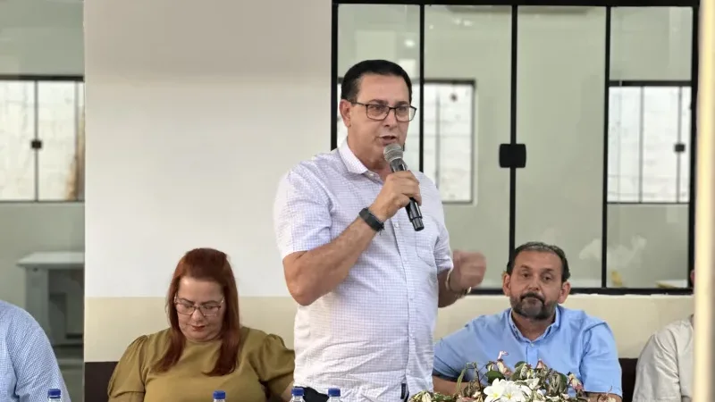 Foto 4 da matéria: Prefeitura de Rolim de Moura entrega reforma e ampliação da Escola Pequeno Príncipe no distrito Nova Estrela