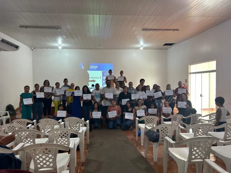Alto Alegre – Unir entrega certificado de Curso de Libras em parceria com a ACIPA