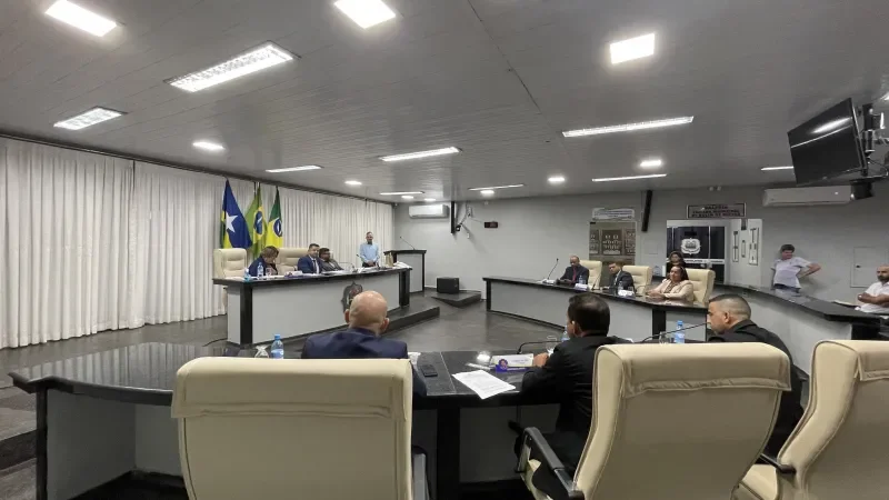 Foto 3 da matéria: Câmara Municipal de Rolim de Moura, homenageia o servidor Joelmir Pereira dos Anjos, “Miro” pela sua trajetória