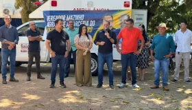 Cirone assegura recursos e população de Andreazza recebe ambulância
