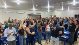 Desembargador suspende decisão que declarava ilegalidade da greve e retirava...
