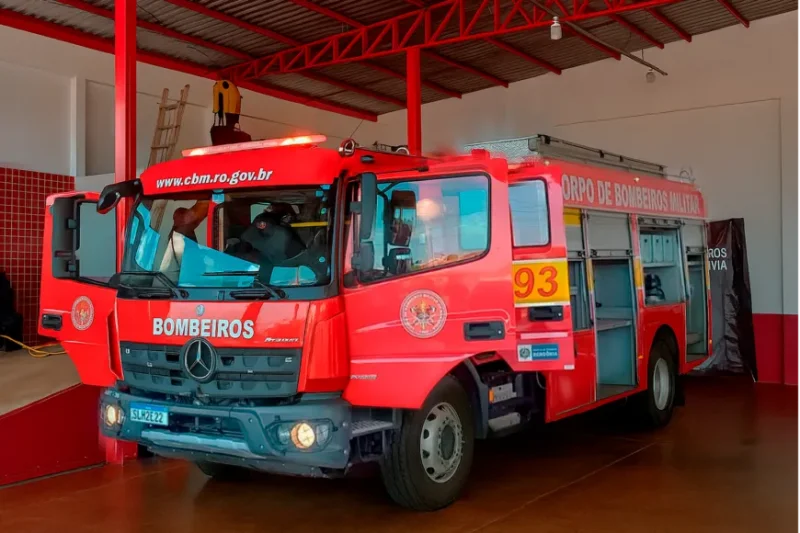 Governo de RO entrega caminhão de combate a incêndios e amplia capacidade operacional em Pimenta Bueno e região