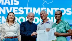 Lula anuncia pacote de investimentos em Rondônia e assina ordem de serviço...