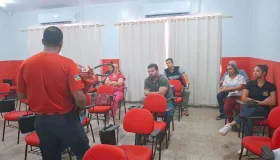 Profissionais da UBS de Nova Estrela participam de capacitação no Corpo de...