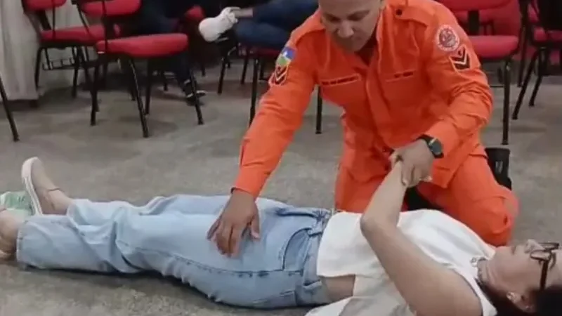 Foto 7 da matéria: Profissionais da UBS de Nova Estrela participam de capacitação no Corpo de Bombeiros em Rolim de Moura