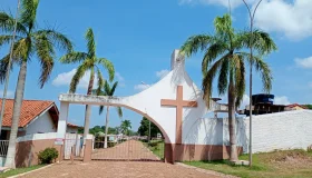 Prazo para construção e reformas no Cemitério Municipal de Rolim de Moura...
