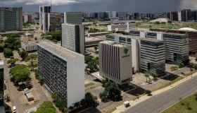 CGU abre 40 processos contra entidades e empresas suspeitas de fraudar...