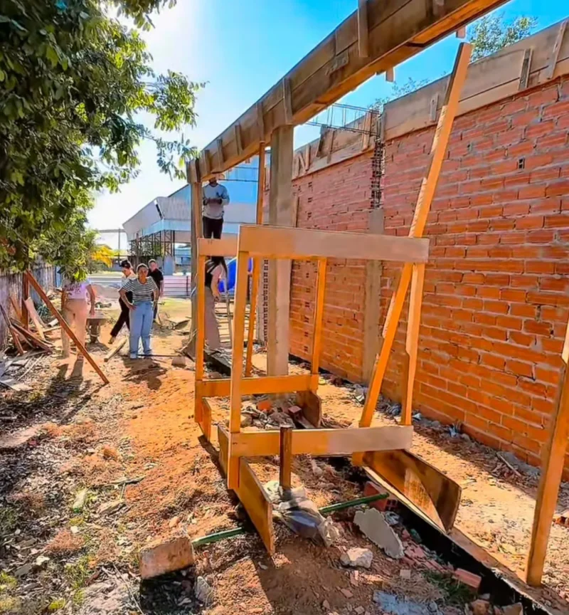 Lebrinha destacou a importância de garantir estrutura adequada aos estudantes.