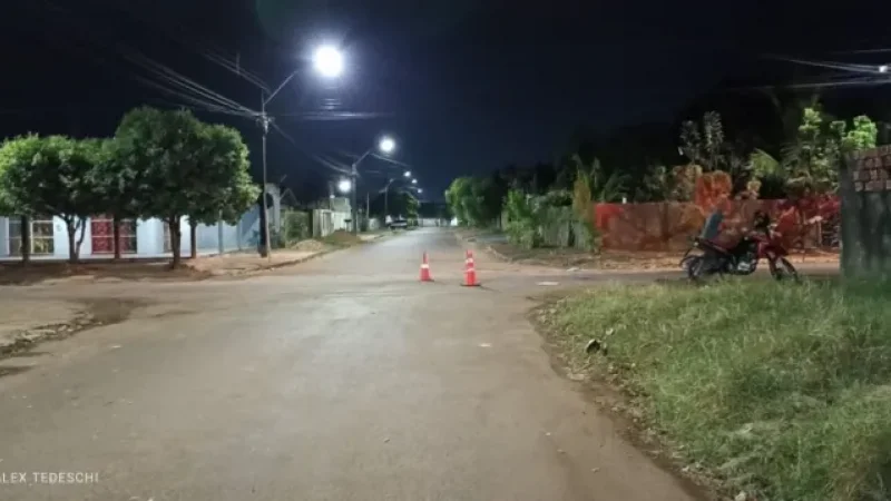Foto 1 da matéria: Mulher fica em estado grave após colisão entre motoneta e carro em Rolim de Moura