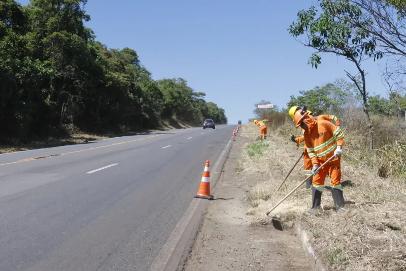 Nova 364 executa obras de melhoria no pavimento da BR-364 em sete municípios de Rondônia
