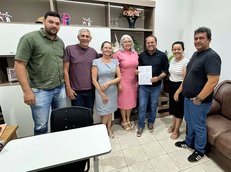 A Associação Mulheres de Lenço é considerada um símbolo de apoio, solidariedade e acolhimento para quem enfrenta a dura realidade do câncer, no município de Rolim de Moura.