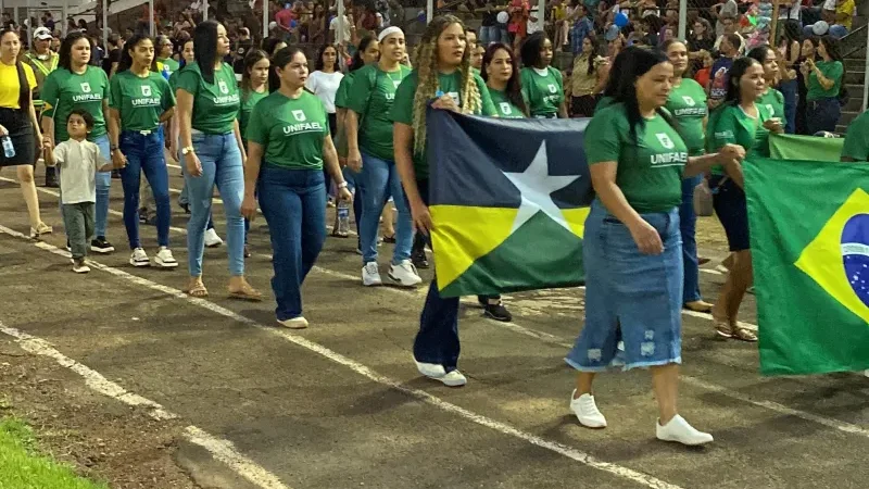 Foto 12 da matéria: Rolim de Moura celebra a Independência do Brasil com desfile cívico: ‘Unidos pela liberdade, construímos juntos um futuro de paz, união e prosperidade’