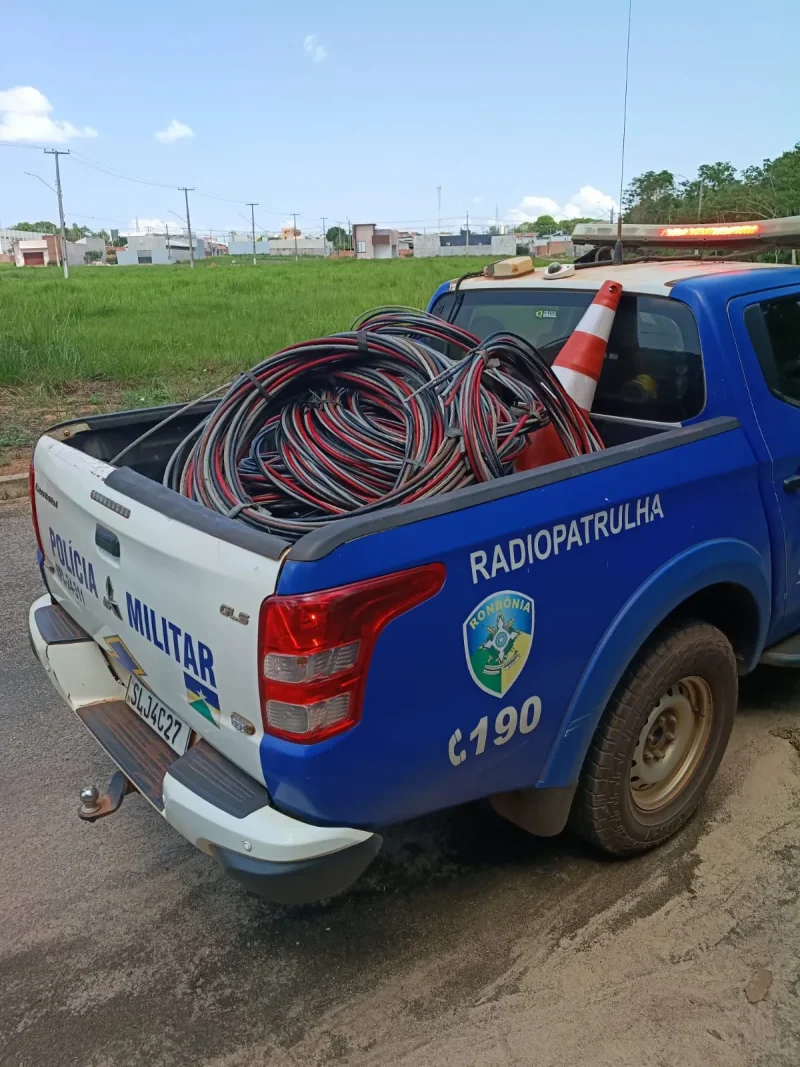Criminosos furtam cerca de 700 metros de fios de energia no Loteamento Buritis, em Rolim de Moura