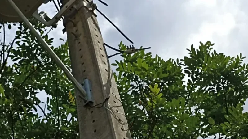 Foto 2 da matéria: Criminosos furtam cerca de 700 metros de fios de energia no Loteamento Buritis, em Rolim de Moura