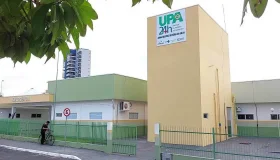 Filha invade sala e tenta reanimar o pai após constatação de morte na UPA de...