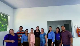 Gislaine Lebrinha inaugura refeitório em escola de Chupinguaia