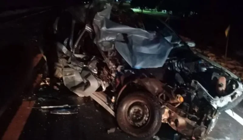 Jovem morre após grave colisão com caminhão na BR-364; motorista fugiu do local