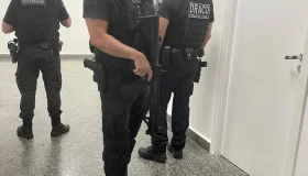 Polícia Civil cumpre mandados na Assembleia Legislativa e prende líder de...