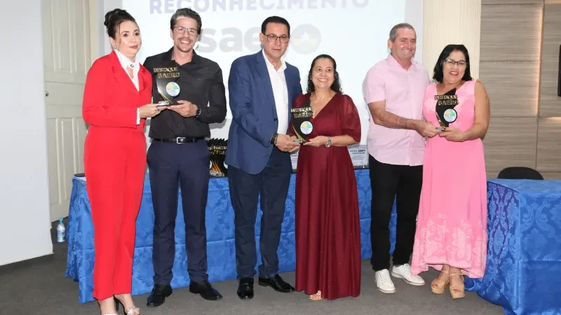 Foto 40 da matéria: Prefeito Aldo Júlio participa de cerimônia de premiação do SAERO 2024 e destaca conquistas da educação de Rolim de Moura