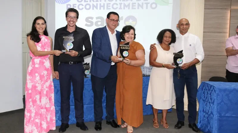 Foto 42 da matéria: Prefeito Aldo Júlio participa de cerimônia de premiação do SAERO 2024 e destaca conquistas da educação de Rolim de Moura