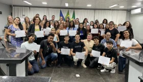 Rolim de Moura - Curso de Fotografia promovido pela Escola do Legislativo é...