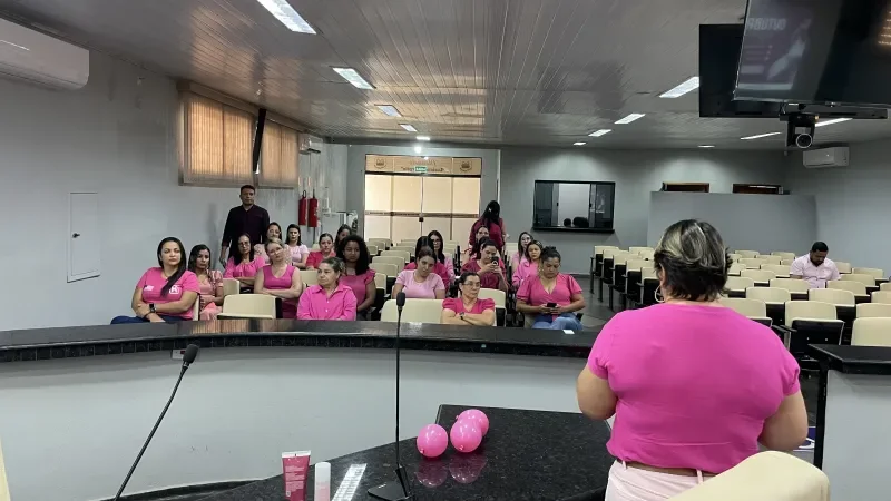 Foto 3 da matéria: Rolim de Moura - Janete Lins, através da Procuradoria do Mulher promove evento em alusão ao Outubro Rosa para as servidoras da Câmara