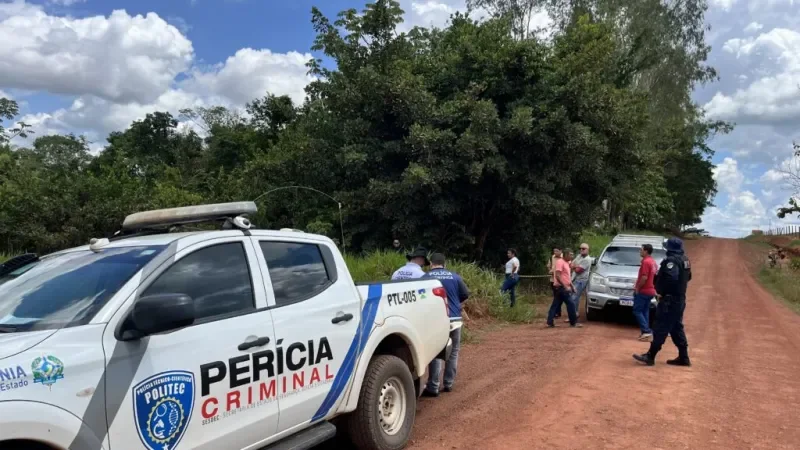 Foto 3 da matéria: Atualização: Homem é morto dentro de residência e corpo é desovado na Linha 180, em Rolim de Moura
