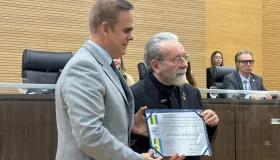 Deputado Alan Queiroz realiza Sessão Solene e homenageia Dr. José Hiran Gallo...