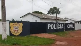 Homem vai à delegacia registrar perda de documento e acaba preso por mandado...