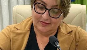 Vereadora Janete Lins solicita construção de banheiros públicos na Praça do...