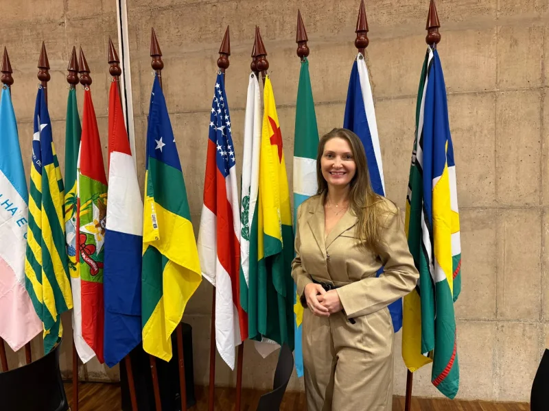 A deputada estadual Gislaine Lebrinha (União Brasil) participou, em Brasília, do primeiro dia da Marcha dos Deputados Estaduais, que iniciou com o Encontro Nacional das Legisladoras.