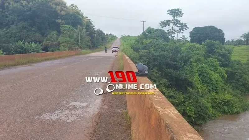 Foto 2 da matéria: Homem está desaparecido após suspeita pular de ponte, equipe de bombeiros já foram acionadas, em Alta Floresta do Oeste