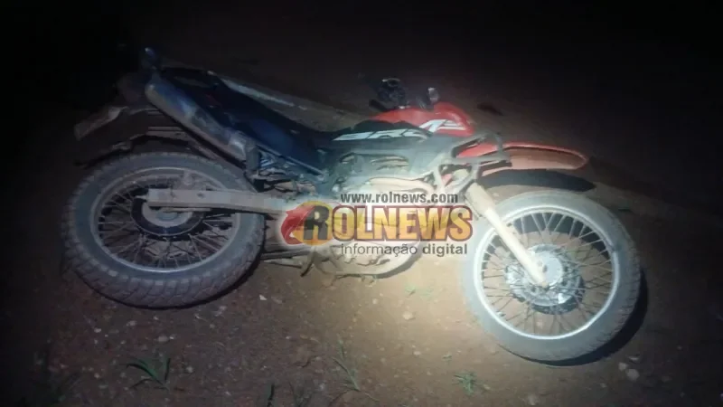 Foto 2 da matéria: Motociclista sem CNH fica ferido após colisão com carro em cruzamento de Rolim de Moura