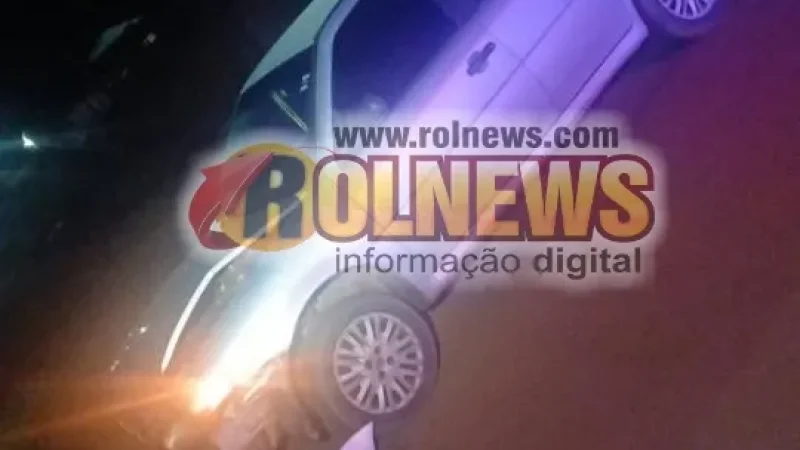 Foto 1 da matéria: Motociclista sem CNH fica ferido após colisão com carro em cruzamento de Rolim de Moura