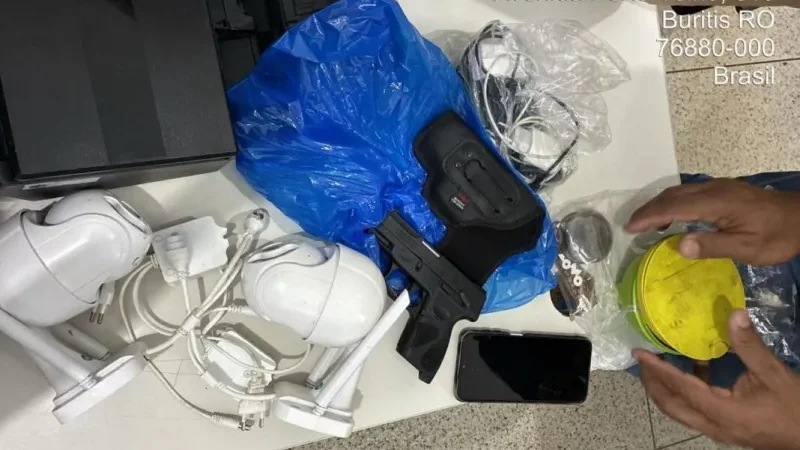 Foto 1 da matéria: Polícia Civil deflaga operação contra organização criminosa em Buritis