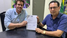 Prefeito Aldo Júlio assina ordem de serviço para reforma do Balão Mágico em...