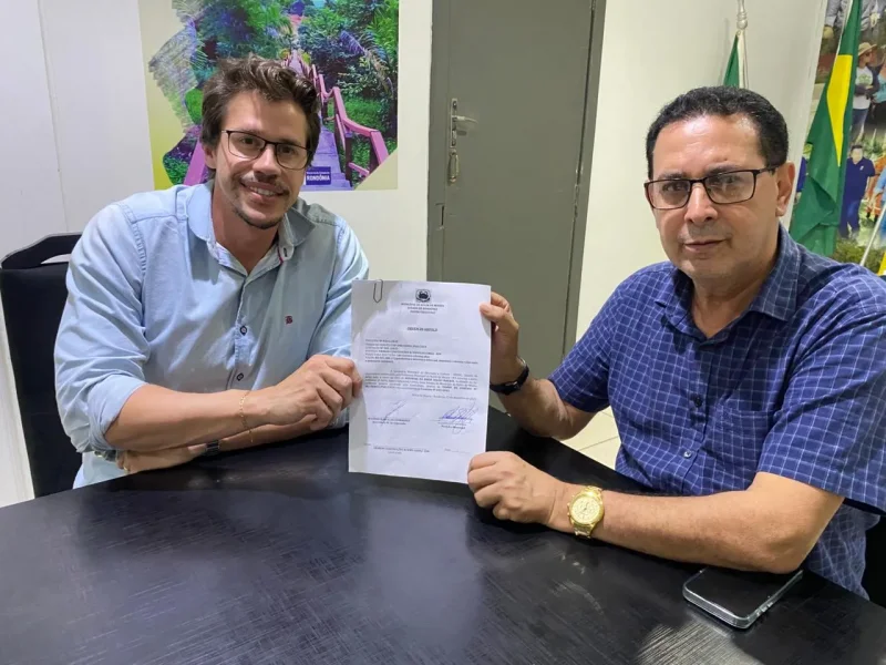 Prefeito Aldo Júlio assina ordem de serviço para reforma do Balão Mágico em Rolim de Moura