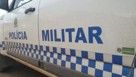 Rolim de Moura: mulher surta e ameaça bebê com faca; criança é resgatada...