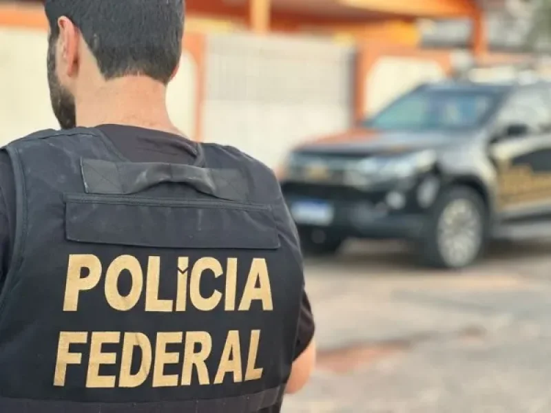 Ação conjunta da PF e PM apreende R$ 60 mil em dinheiro na BR-364